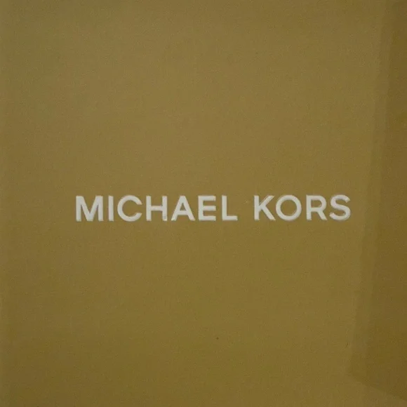 Michael Kors Rose Gold Heart Bracelet - Picture 2 of 4